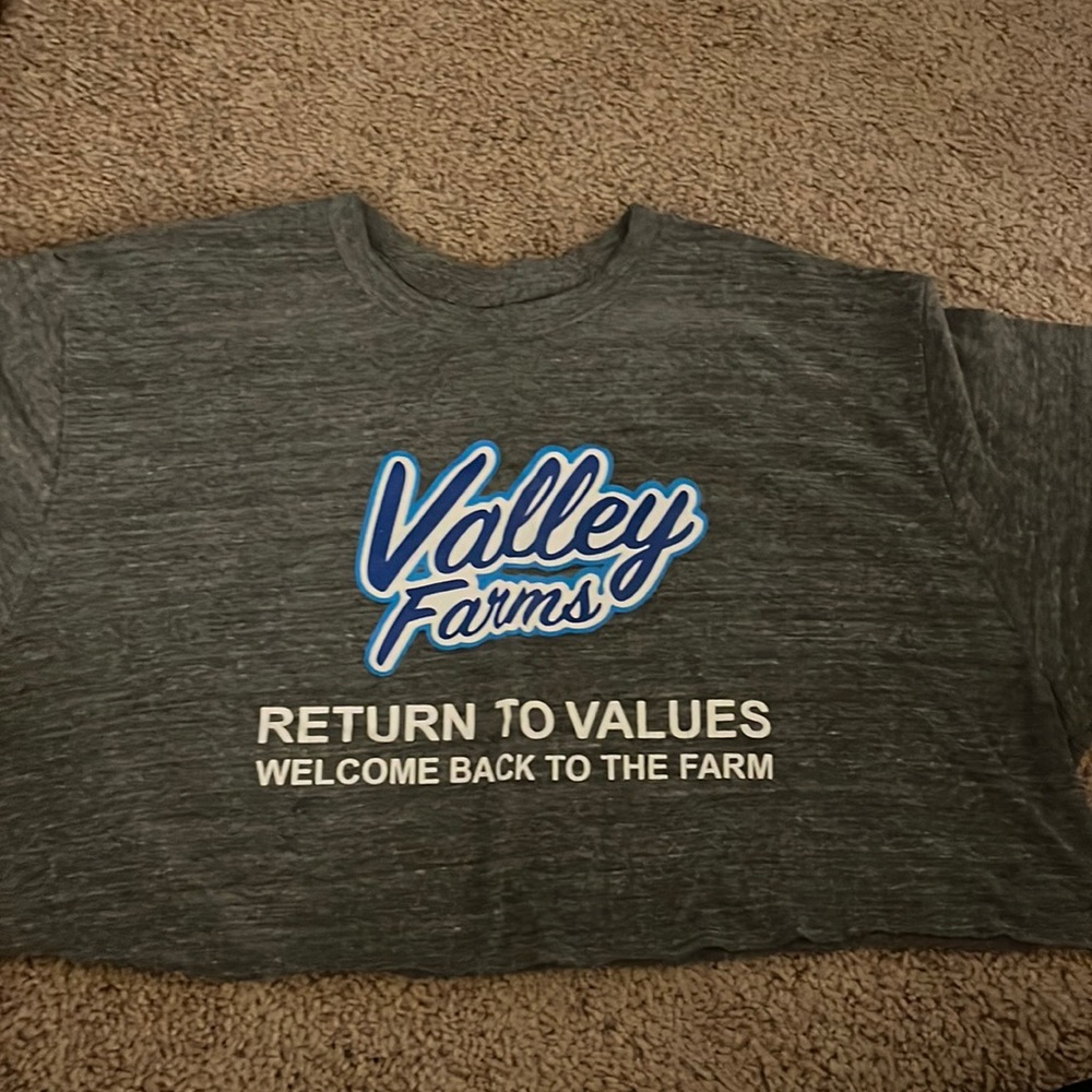 Valley Farms cut off T-shirt!!